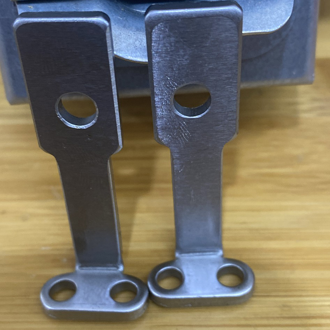 Bắt chân vịt máy bọ Jack 1906 4236001_42316002