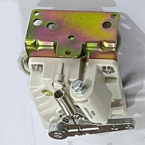 Bàn ga máy 2 kim Brother T8450